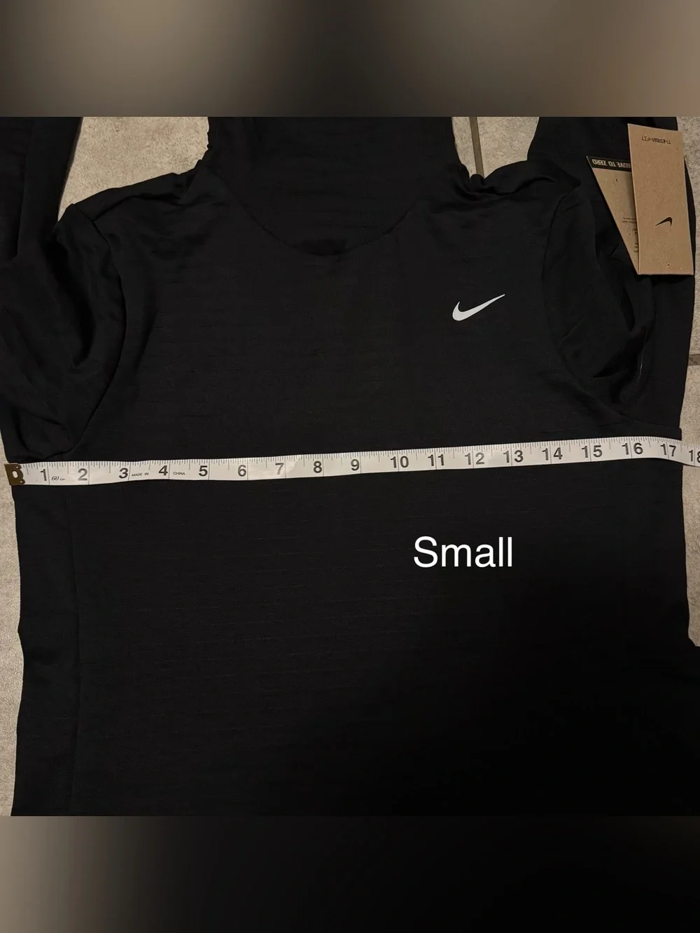 Nike Therma-FIT Women’s Swift Element Turtleneck Running Top Sizes ( S, L)